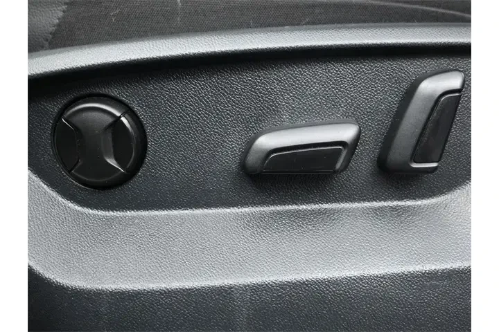 $19087 : Volkswagen Tiguan 2021 SE 4d image 8