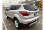 $9995 : 2019 Escape SE thumbnail