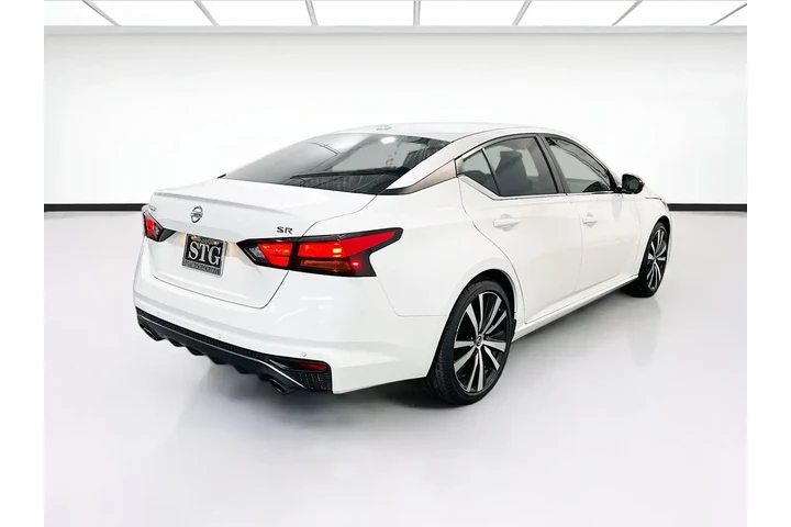 $18480 : Nissan Altima 2022 2.5 SR 4d image 1