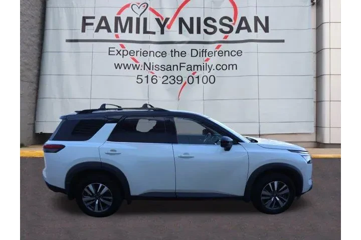 $37209 : Nissan Pathfinder 2024 AWD S image 3
