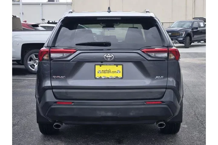 $22391 : Toyota RAV4 2021 XLE 4dr SUV image 9