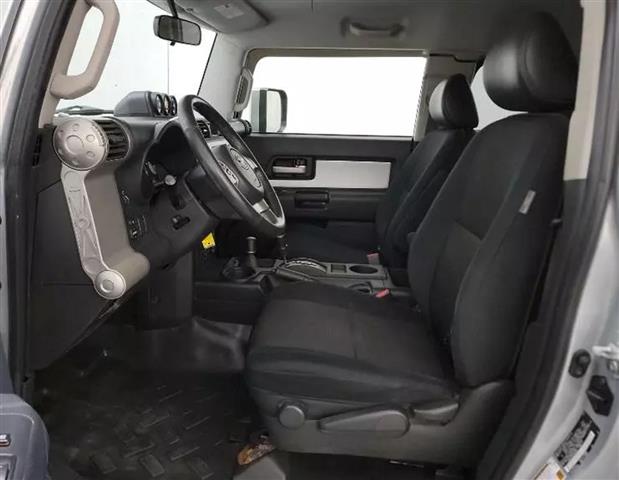 $14000 : 2007 TOYOTA FJ CRUISER image 7