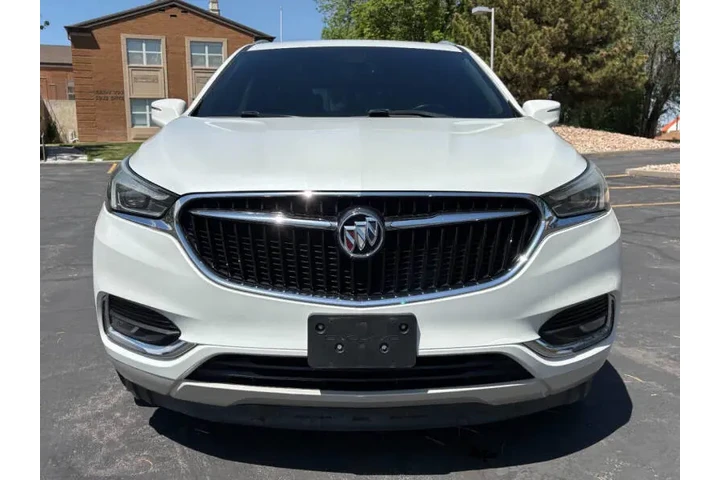 $11900 : 2018 Enclave Essence image 7