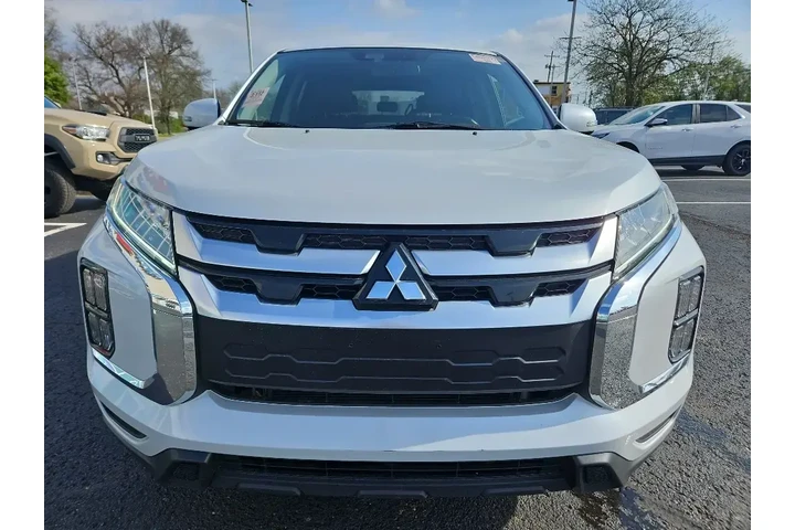 $15376 : Mitsubishi Outlander Sport 2 image 3