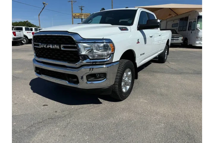 $49995 : 2022 RAM 3500 Big Horn image 2
