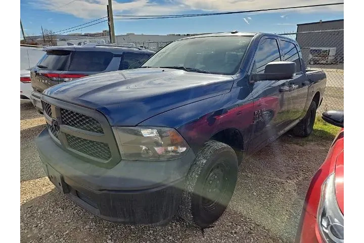 $21575 : Ram 1500 Classic 2021 4x4 Tr image 1