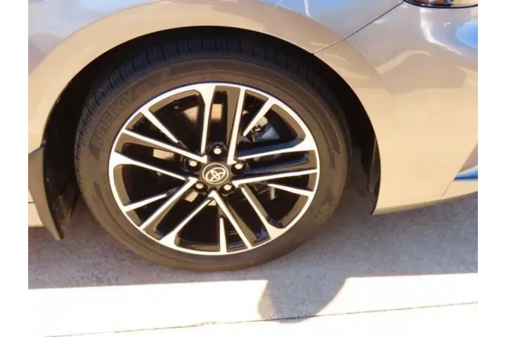 $32911 : Toyota Camry 2025 XLE 4dr Se image 7