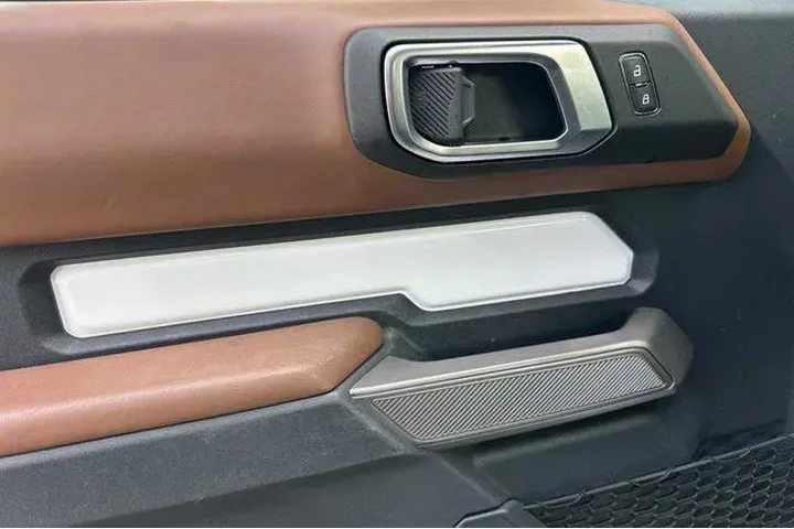 $37994 : Ford Bronco 2021 4x4 Outer B image 10