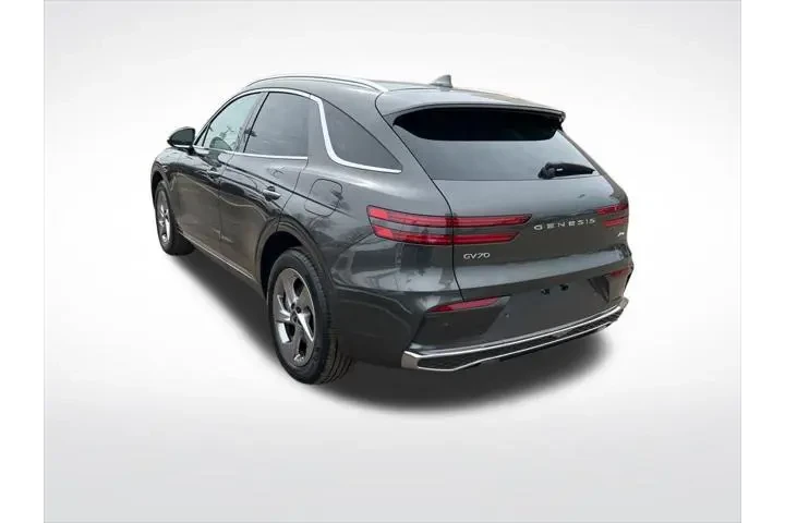 $39200 : Genesis GV70 2026 AWD 2.5T S image 6