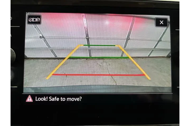 $22300 : Volkswagen Tiguan 2023 SE 4d image 9