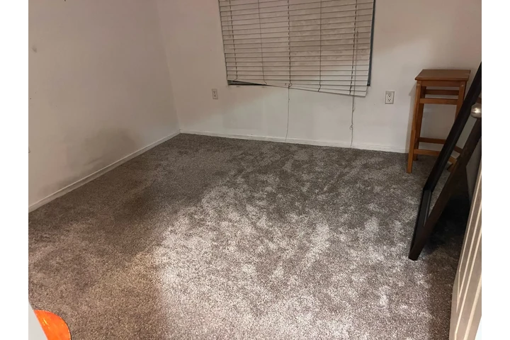 $1000 : Se Renta Recamara image 2