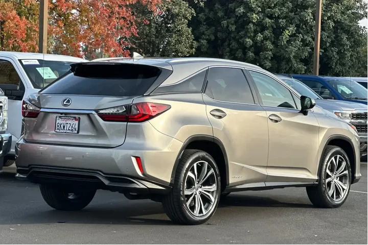 $32908 : Lexus RX 450h 2019 AWD 4dr S image 2