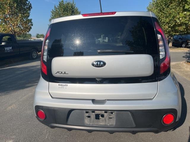 $12126 : PRE-OWNED 2019 KIA SOUL BASE image 8