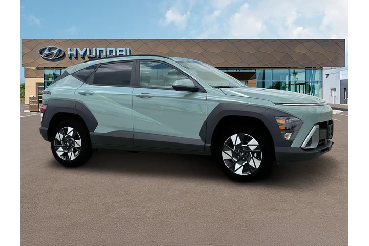 $18995 : Hyundai KONA 2024 SEL 4dr Cr image 10