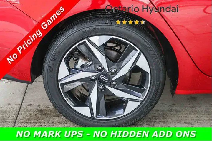 $19822 : Hyundai ELANTRA 2023 SEL 4dr image 10