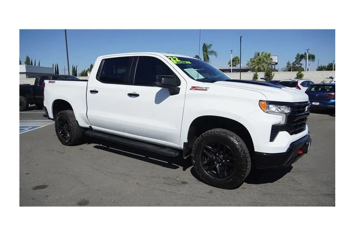 $43984 : 2022 Silverado 1500 LT Trail image 4