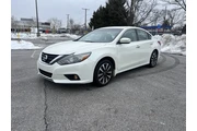 $8500 : 2016 Altima 2.5 SV thumbnail