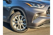 $35899 : Gold Certified2022 Highlander thumbnail
