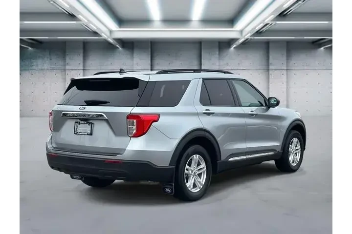 $29932 : Ford Explorer 2023 AWD XLT 4 image 5