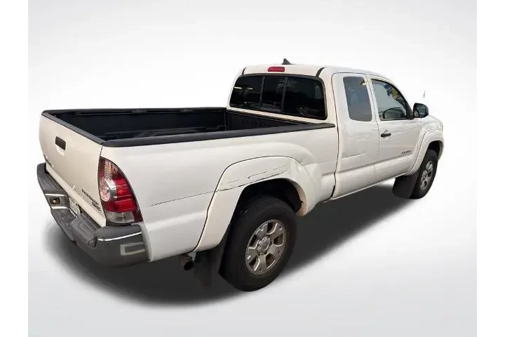 $17000 : Toyota Tacoma 2014 4x2 PreRu image 4