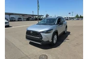 $33900 : Toyota Corolla Cross 2026 LE thumbnail