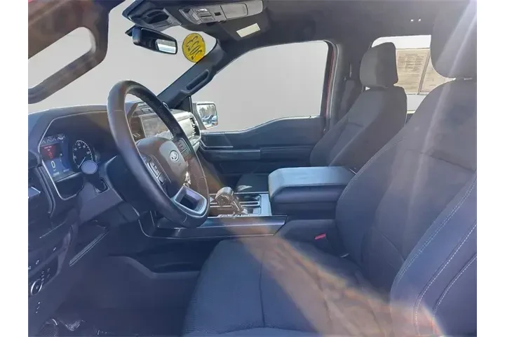$39212 : Ford F-150 2023 4x4 XLT 4dr image 9