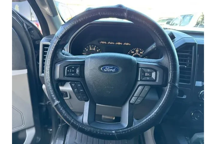 $16819 : Ford F-150 2018 4x2 XL 4dr S image 6