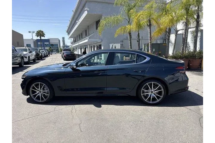 $30400 : Genesis G70 2025 2.5T Standa image 6