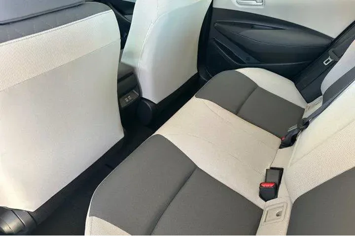 $20000 : Toyota Corolla 2023 LE 4dr S image 8