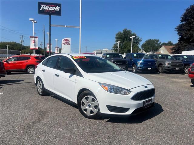 $8990 : 2017 Focus image 1