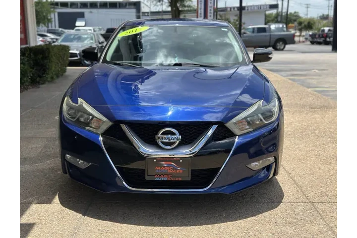 $17499 : 2017 Maxima 3.5 S image 5