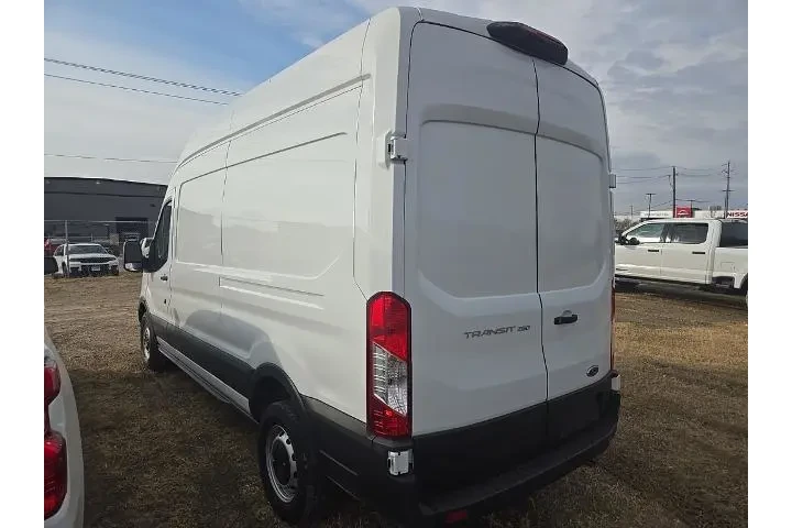 $28054 : Ford Transit 2023 250 3dr LW image 2