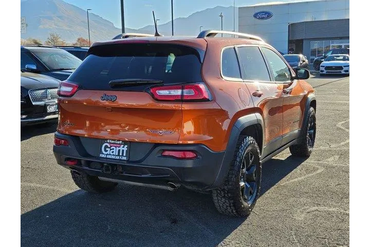 $13600 : Jeep Cherokee 2016 4x4 Trail image 3