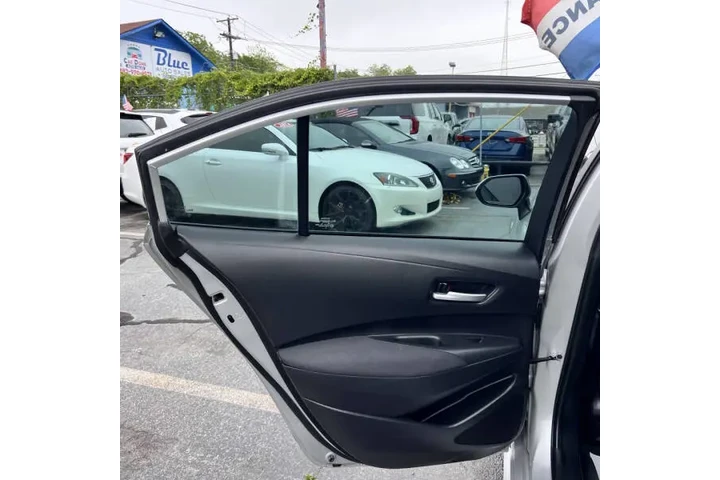 $16995 : 2020 Corolla LE image 10