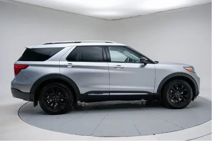 $28950 : Ford Explorer 2022 AWD Limit image 2