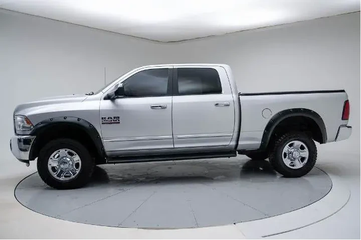 $32348 : Ram 2500 2017 4x4 SLT 4dr Cr image 6