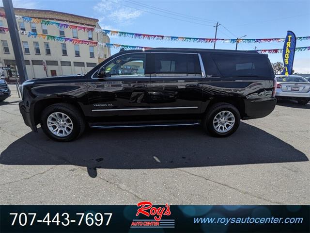 $39995 : 2020 Yukon XL SLT 4WD SUV image 4