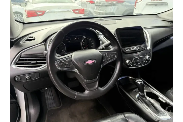 $5850 : 2017 Malibu LT image 5