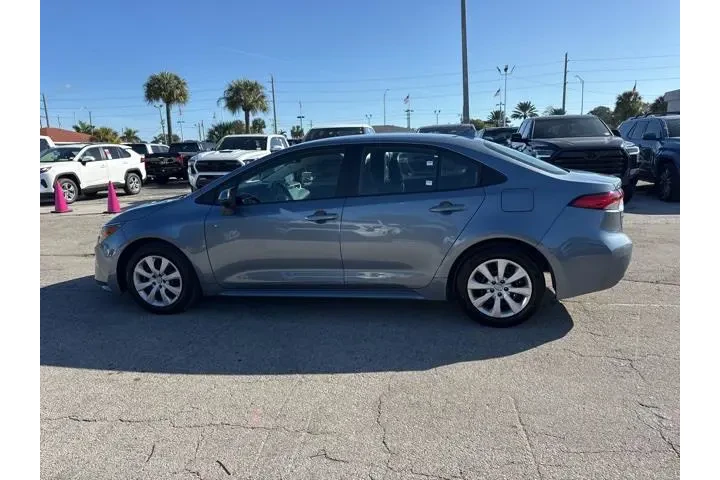 $20988 : Toyota Corolla 2025 LE 4dr S image 6