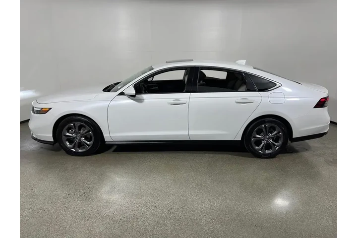 $24995 : Honda Accord 2023 EX 4dr Sed image 6