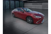 $33988 : Lexus ES 350 2023 4dr Sedan thumbnail
