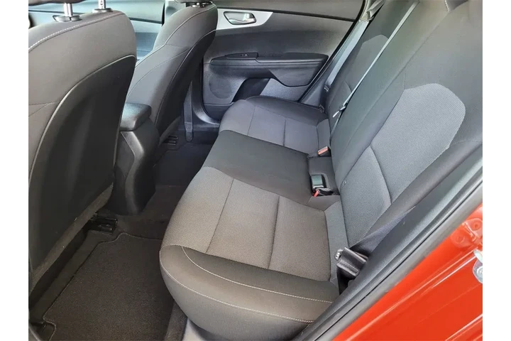 $16299 : 2022 Forte LXS image 8
