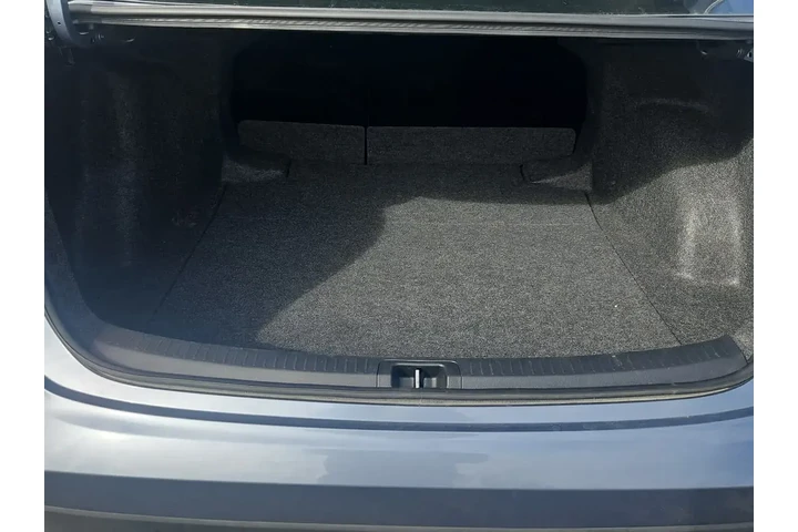 $21500 : Toyota Corolla 2025 LE 4dr S image 9