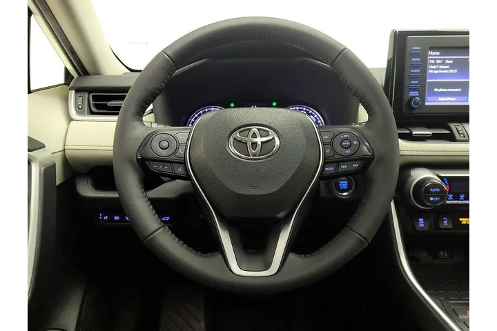 $22998 : Toyota RAV4 2019 XLE Premium image 10