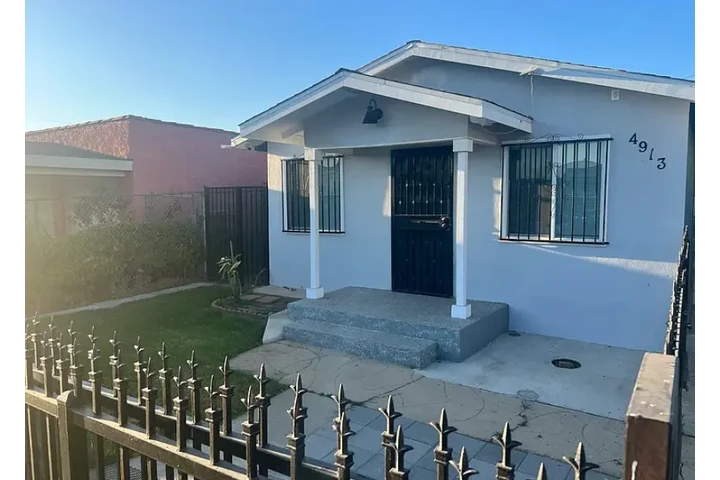 $1050 : Casa De Renta En Los Angeles image 1