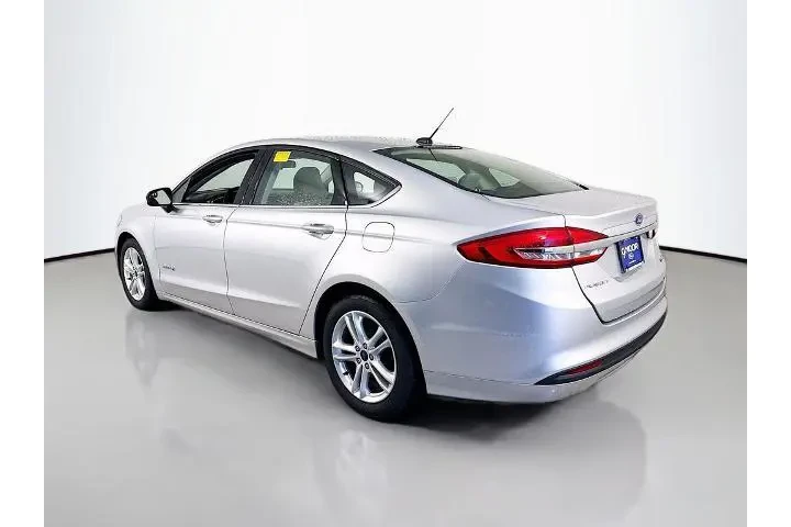$17900 : Ford Fusion Hybrid 2018 S 4d image 5