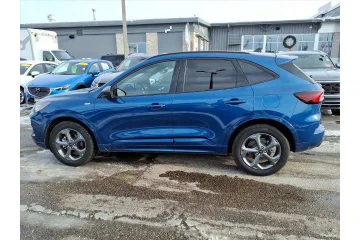 $27921 : Ford Escape 2023 AWD ST-Line image 3