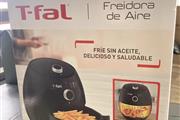 $2500 : Freidora de Aire T-fal thumbnail