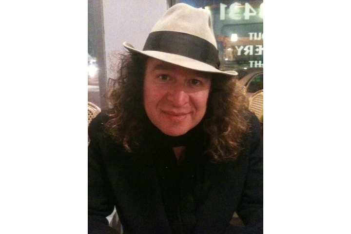 CANTANTE/GUITARRSTA image 1