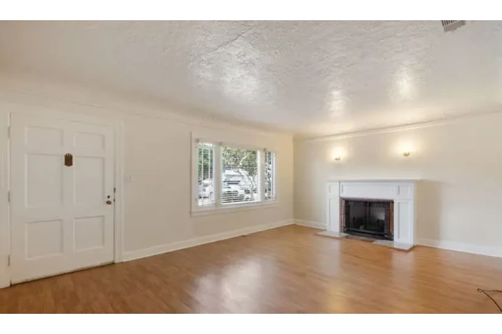 $3995 : 606 South St, Glendale, CA 912 image 4
